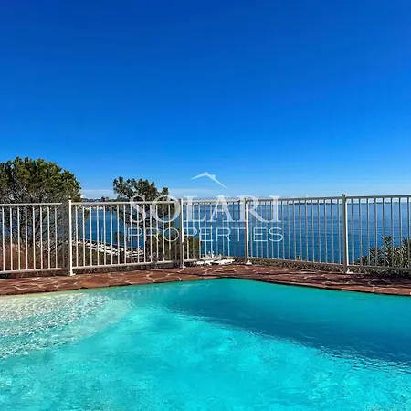 2p Avec Terrasse Piscine Et Vue Apartman Théoule-sur-Mer